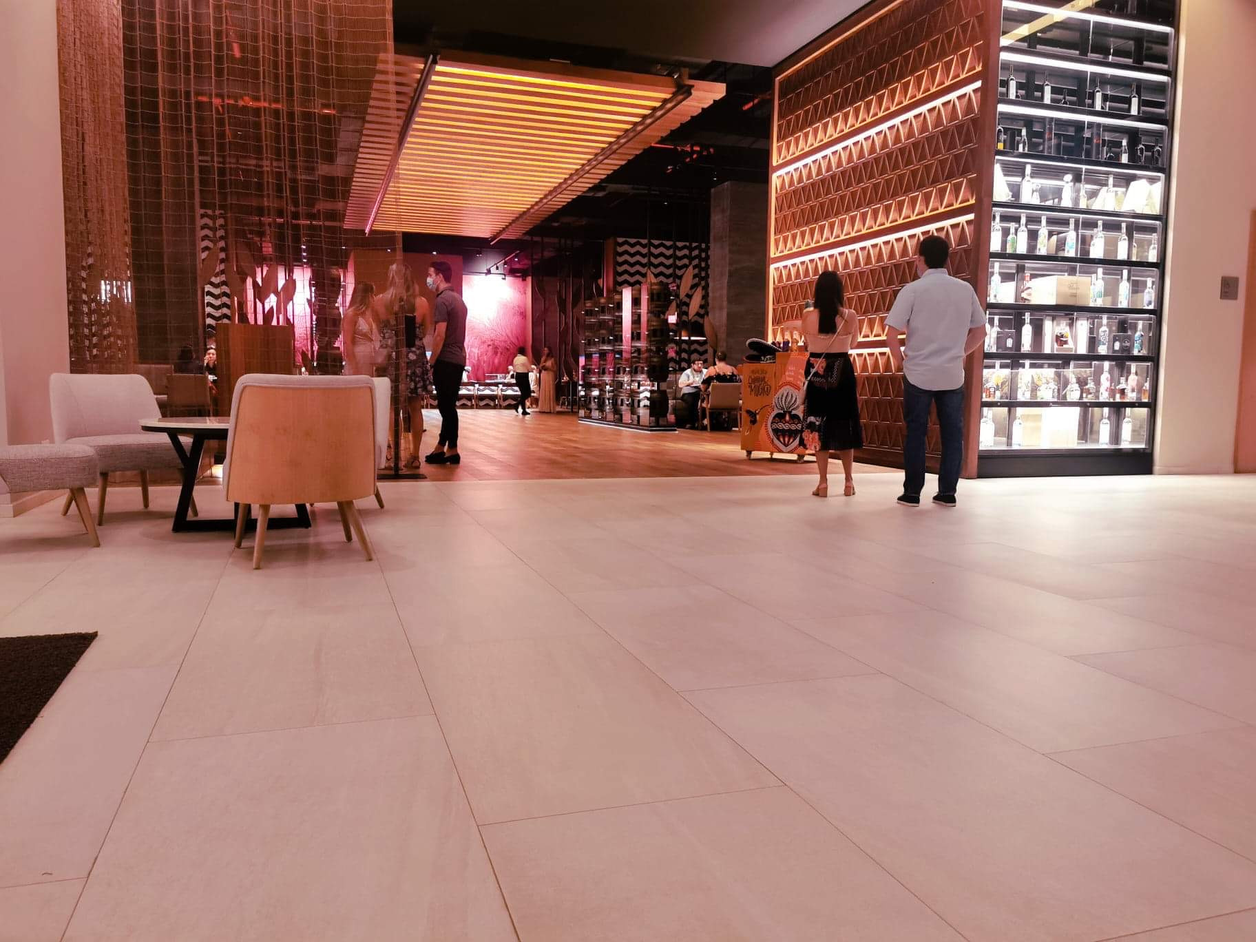 Lobby hotelowe — profesjonalne wnętrze